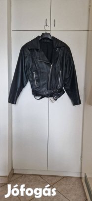 Női bőrkabát és bőrtáska