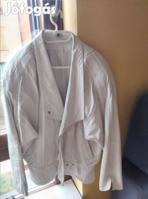 Női bőrkabát fehér szinben