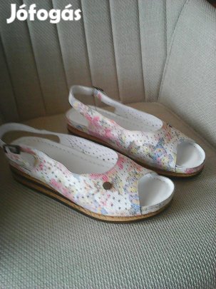 Női bőrszandál, új
