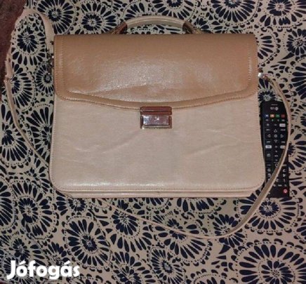 Női bőrtáska krém / drapp