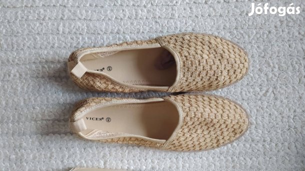 Női cipő 40-es méret