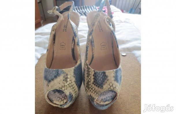 Női cipő ( Vanessa Secrets ) eladó