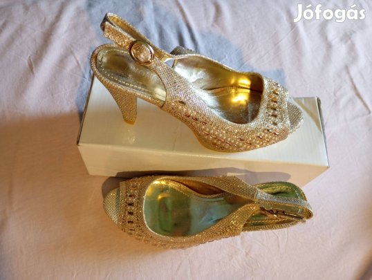 Női cipő arany