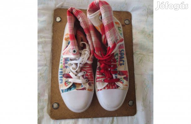 Női cipő eladó