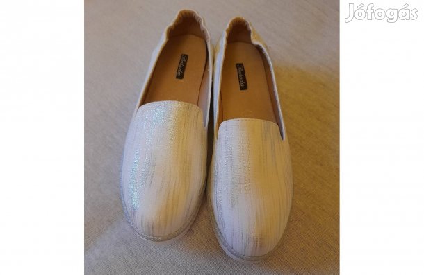 Női cipő eladó