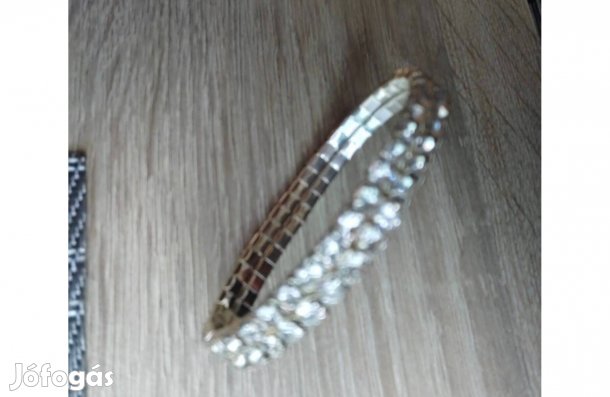 Női csillogó karkötő