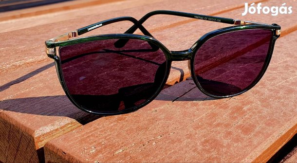 Női dioptriás szemüveg 