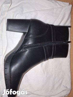 Női elegáns Csizma