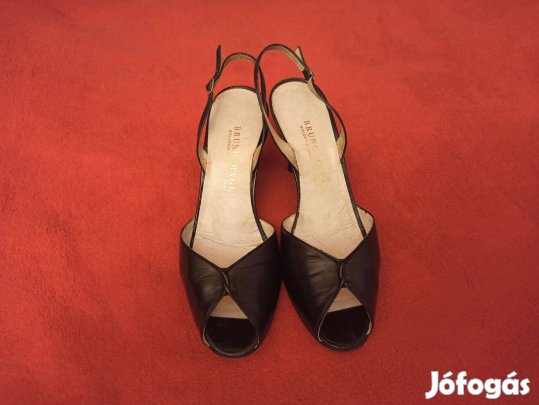 Női elegáns olasz fekete, nyári cipő