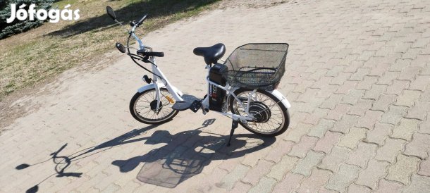 Női elektromos kerékpár!