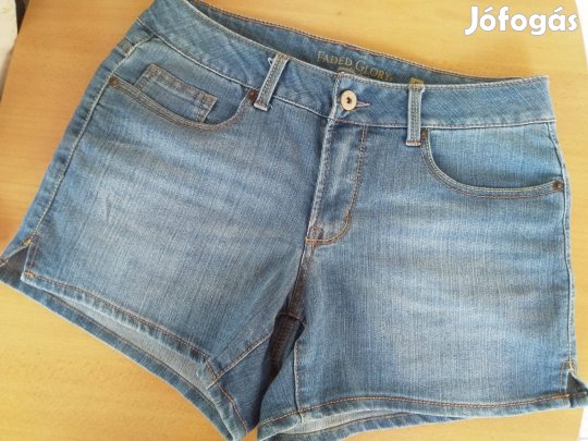 Női farmer rövidnadrág