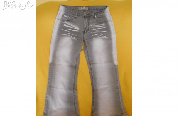 Női farmernadrág, ezüstszürke, koptatott, csinos, márkás. M-es