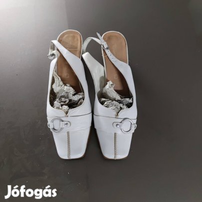 Női fehér bőrcipő