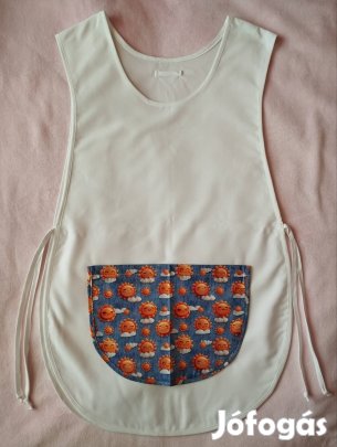 Női fehér lapköpeny,mintás zsebbel, ovis, munkaruha