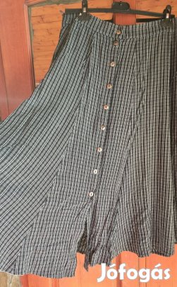 Női fekete-fehér kockás szoknya, nagyobb méretű