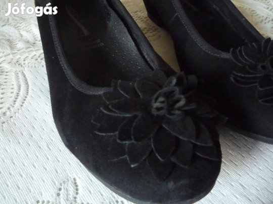Női fekete nubuk cipő 37,5