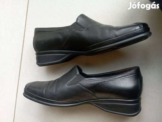 Női félcipő 41-es , fekete bőr