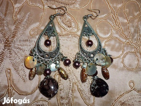 Női fülbevaló - indiai stílusú - barna gyöngyös