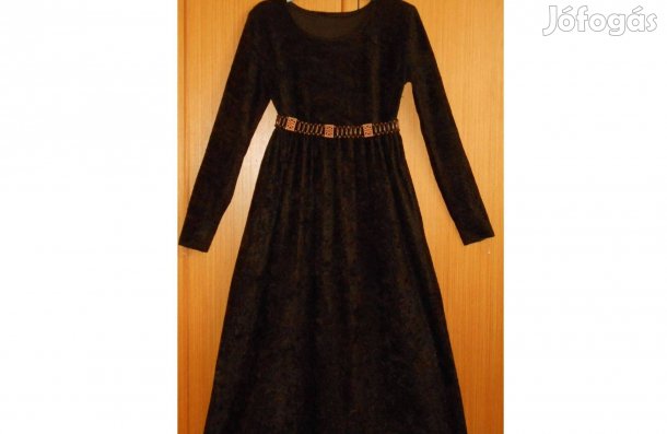 Női hosszú ruha. Elegáns, alkalmi, csinos - díszövvel. Kb: M - es