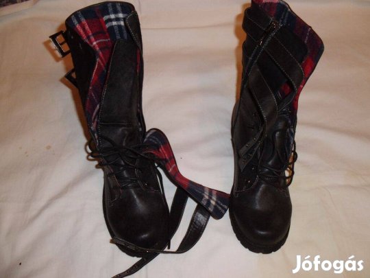 Női hosszúszárú csizma téli