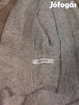 Női kapucnis pulcsi