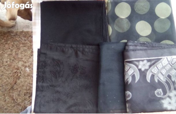 Női kendő, fekete-Színes, anyag többféle Új állapotban 500 ft/db
