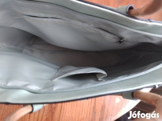 Női kézi/váll táska