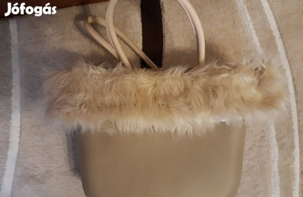 Női kézitáska- új- eladó