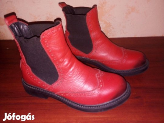Női kislány csizma bokacsizma 38-as szép újszerű állapotban