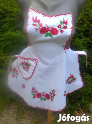 Női kötény, hímzett, - menyecskeköténynek, jelmeznek is