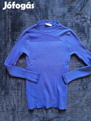 Női kötött pulóver