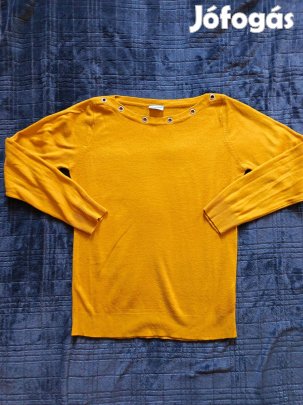 Női kötött pulóver