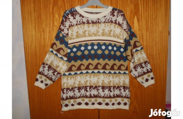 Női kötött pulóver, divatos, hosszított, szép, színes, mintás. 42