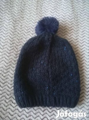 Női kötött téli sapka 
