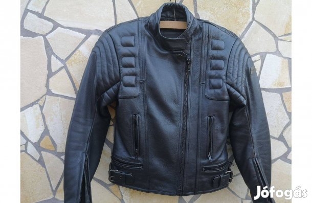 Női motoros marhabőrdzseki