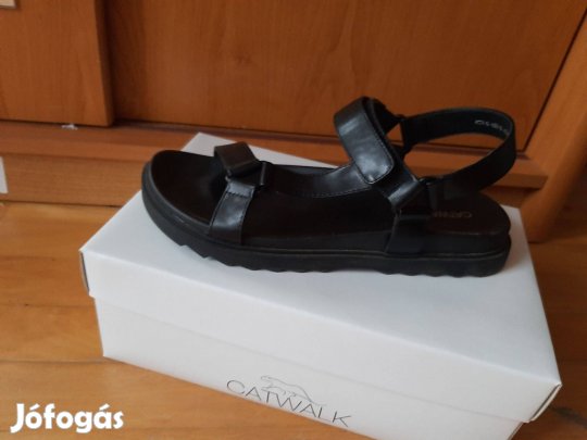 Női műbőr szandál