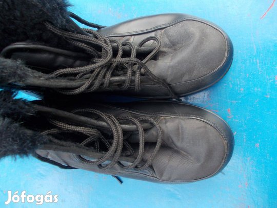 Női nagyméretű turabakancs