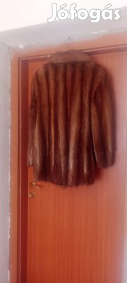 Nöi nercbunda kabát akciósan eladó kifogástalan állapotú .