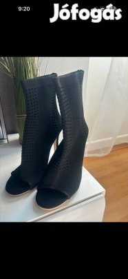 Női nyitott orrú szandál