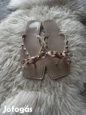 Női papucs, szandál