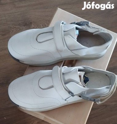 Női papucs eladó