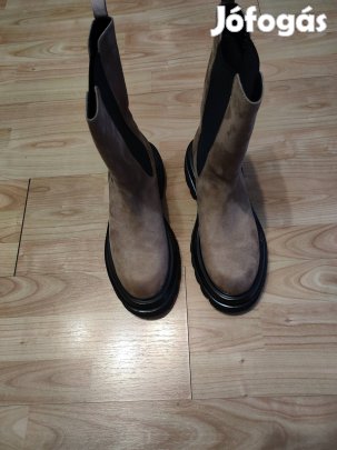 Női platform csizma eladó 