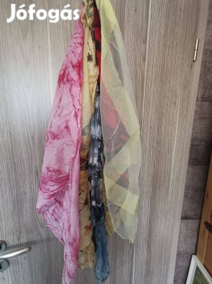 Női sál 30 db elaó!