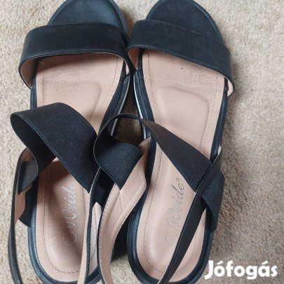 Női szandál 41-es