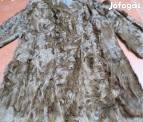 Női szőrme bunda modern újszerű gyönyörű