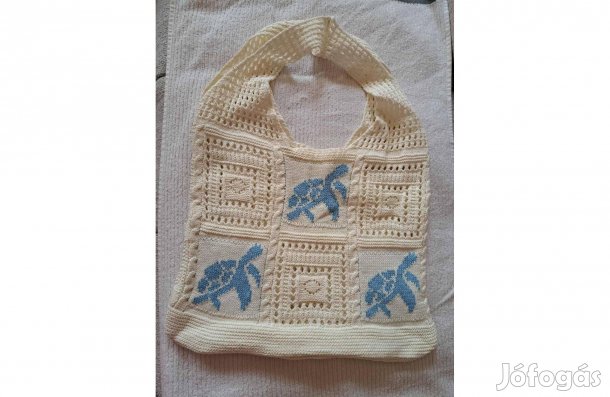 Női táska/ válltáska horgolt teknős mintával