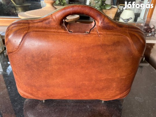 Női táska bőrből