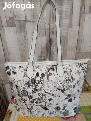 Női táska,válltáska fehér és fekete új
