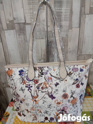 Női táska,válltáska színes virágokkal