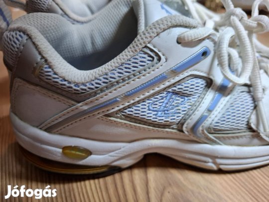 Női teniszcipő 37.5 méret/Reebok logo athletic